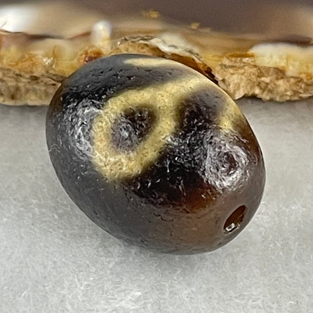 Natural Powerful Tibetan Old Oily Agate Patina Guiren Tairen Human Dzi Bead Totem Amulet Heavenly Master (Tian Zhu) 贵人天诛 8.24g 21.0 by 16.9mm - Huangs Jadeite and Jewelry Pte Ltd