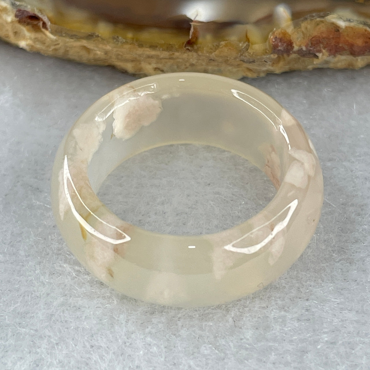 Natural Pinkish Flower Agate Ring 5.52g 9.5 by 4.0mm US 9.2 HK 20.5 - Huangs Jadeite and Jewelry Pte Ltd