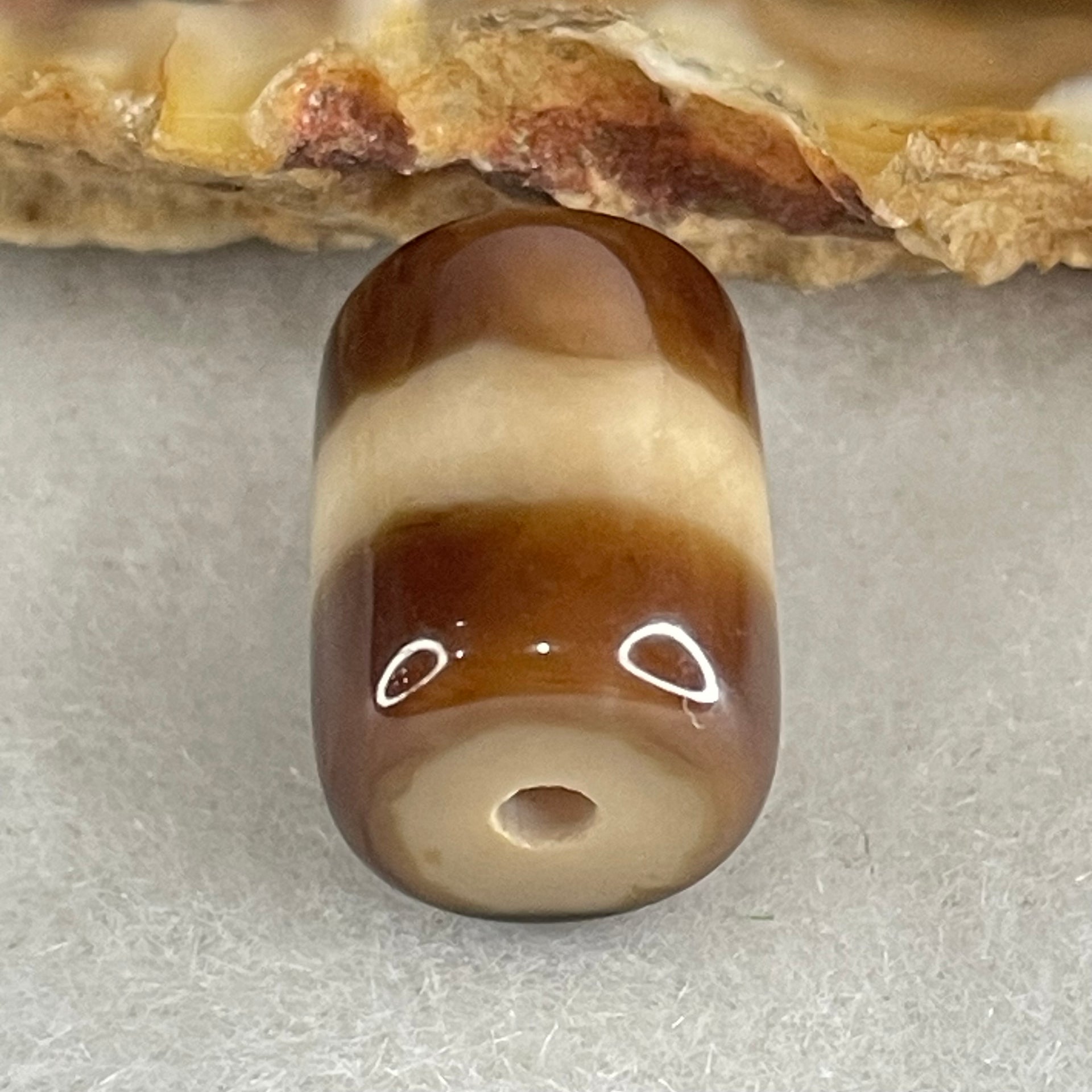 Natural Powerful Tibetan Old Oily Agate One Line Dzi Bead Heavenly Master (Tian Zhu) 2.44g 13.3 by 10.1mm - Huangs Jadeite and Jewelry Pte Ltd