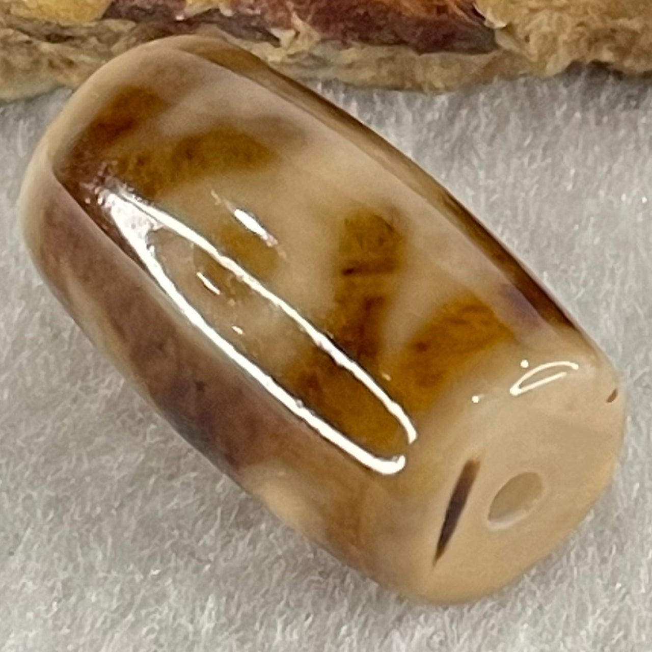 Natural Powerful Tibetan Old Oily Agate Patina Guiren Tairen Human Dzi Bead Totem Amulet Heavenly Master (Tian Zhu) 贵人天诛 4.82g 20.1 by 11.7mm - Huangs Jadeite and Jewelry Pte Ltd