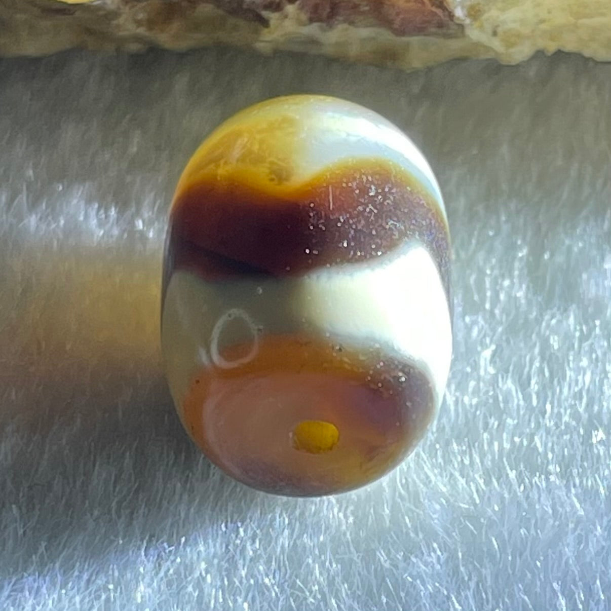 Natural Powerful Tibetan Old Oily Agate Tiger Tooth Daluo Dzi Bead Heavenly Master (Tian Zhu) 虎呀天诛 2.41g 13.3 by 10.4mm - Huangs Jadeite and Jewelry Pte Ltd