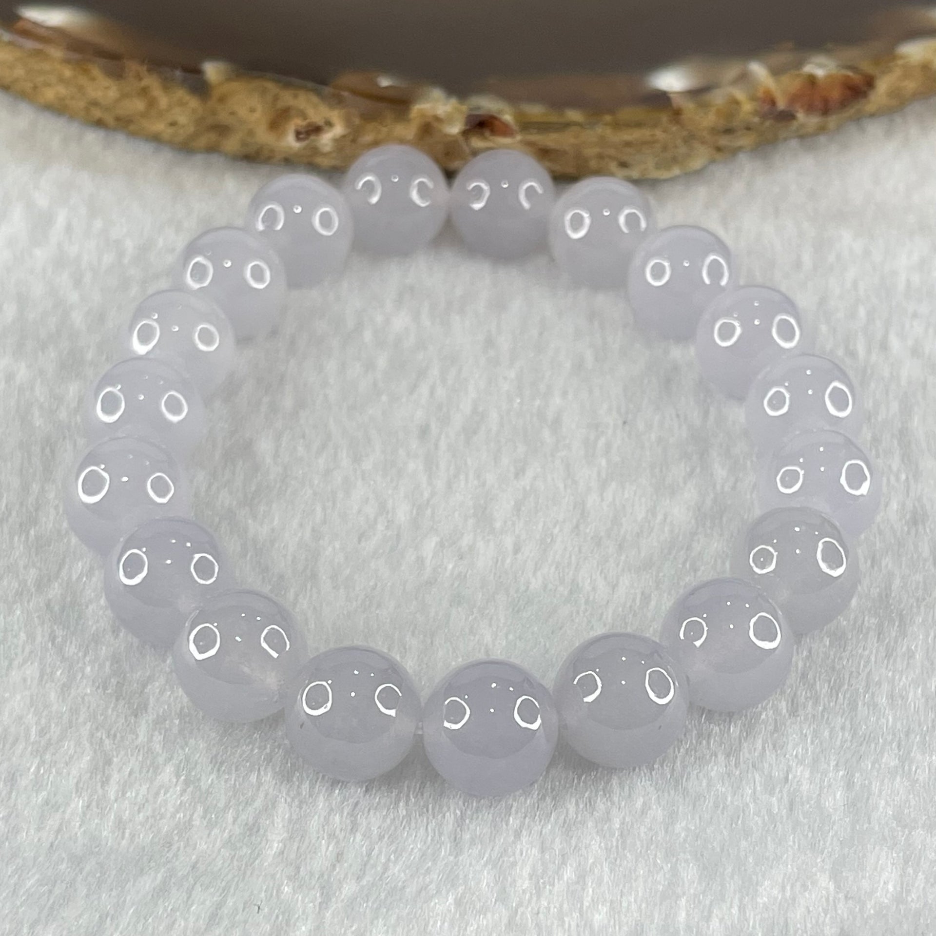 Type A Semi Icy Light Lavender Jadeite Bead Bracelet 32.70g 16cm 10.0mm 19 Beads - Huangs Jadeite and Jewelry Pte Ltd