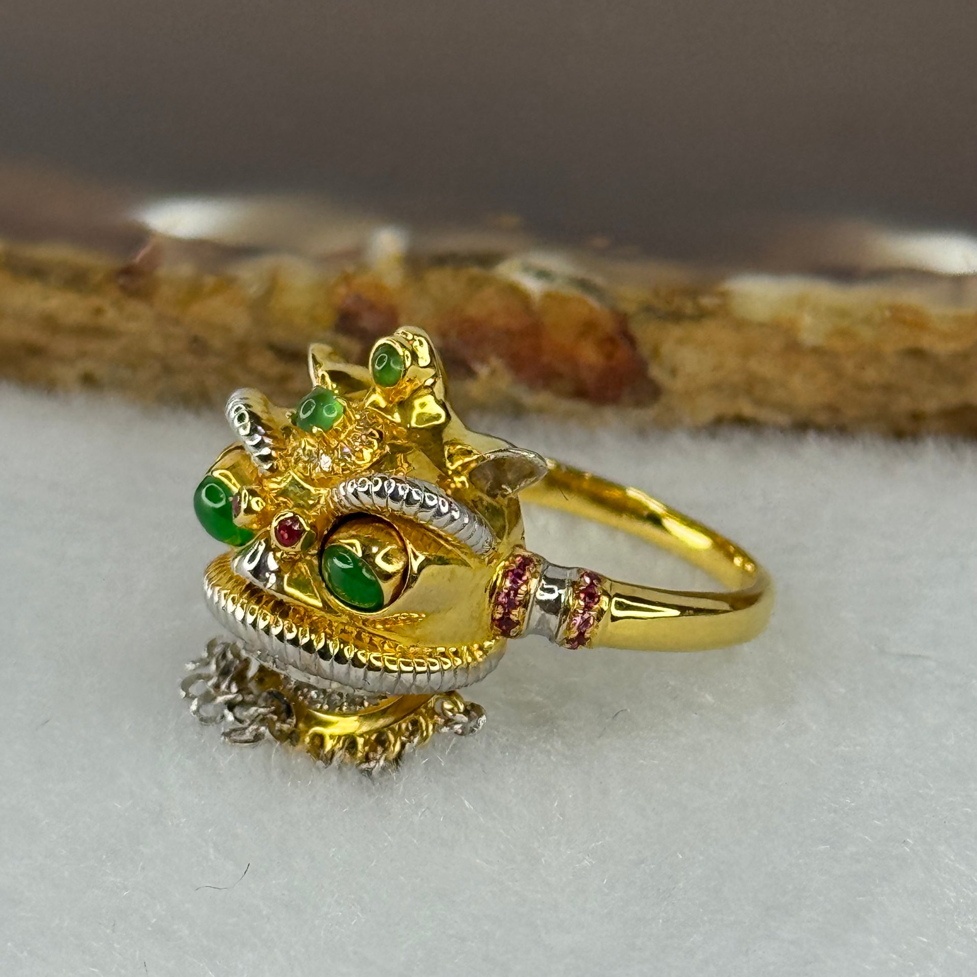 Type A Burmese Full Spicy Green Jade Jadeite 18K Yellow and White Gold customised Moveable Wu Shi Lion Head with Diamonds Ring 6.00g 13.1 by 22.5 by 8.3mm US6.25 HK13.5 Inner Dia 17.0mm - Huangs Jadeite and Jewelry Pte Ltd