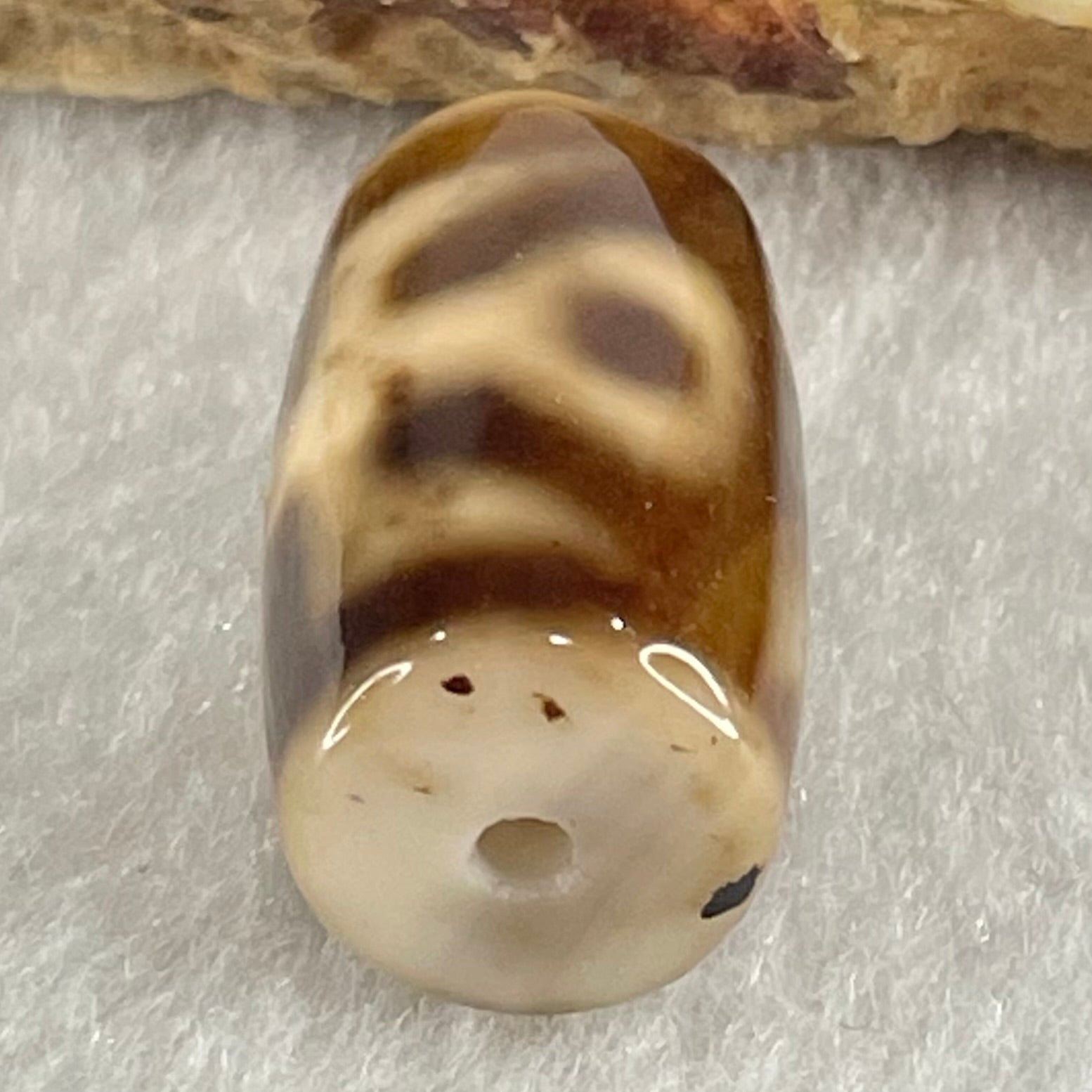 Natural Powerful Tibetan Old Oily Agate Patina Guiren Tairen Human Dzi Bead Totem Amulet Heavenly Master (Tian Zhu) 贵人天诛 4.90g 19.5 by 11.8mm - Huangs Jadeite and Jewelry Pte Ltd
