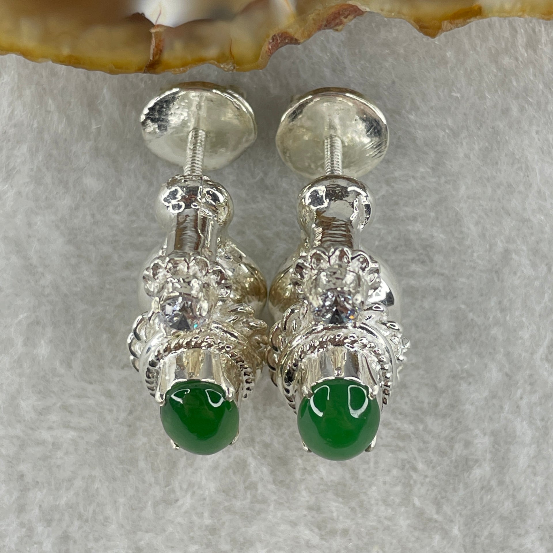Type A Natural Full Old Mine Spicy Green Jadeite Cabochon 8.0 by 5.8 by 3.0mm Stone for Setting 17.46g (On Silver Earrings Mold) - Huangs Jadeite and Jewelry Pte Ltd