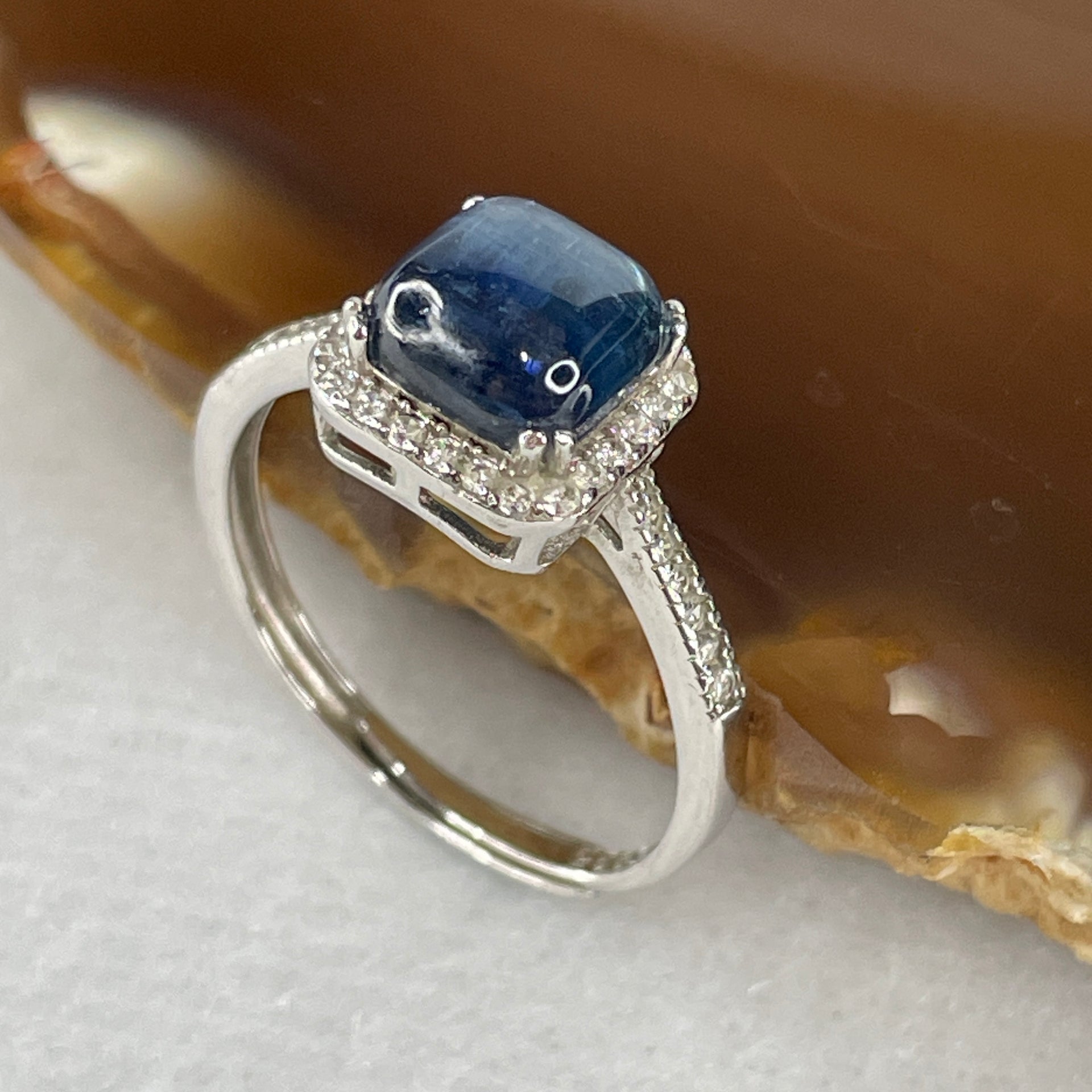 Good Grade Natural Blue Kyanite Bead in S925 Sliver Adjustable Ring 2.13g 7.7 by 4.5mm - Huangs Jadeite and Jewelry Pte Ltd