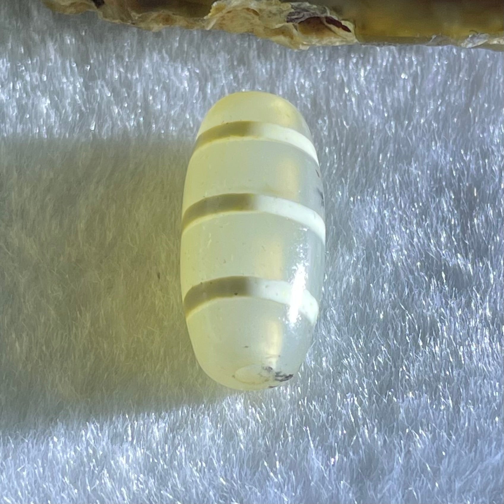 Natural Powerful Tibetan Old Oily Agate 3-Lines Dzi Bead Heavenly Master (Tian Zhu) 三行天诛 2.56g 19.9 by 9.6mm - Huangs Jadeite and Jewelry Pte Ltd