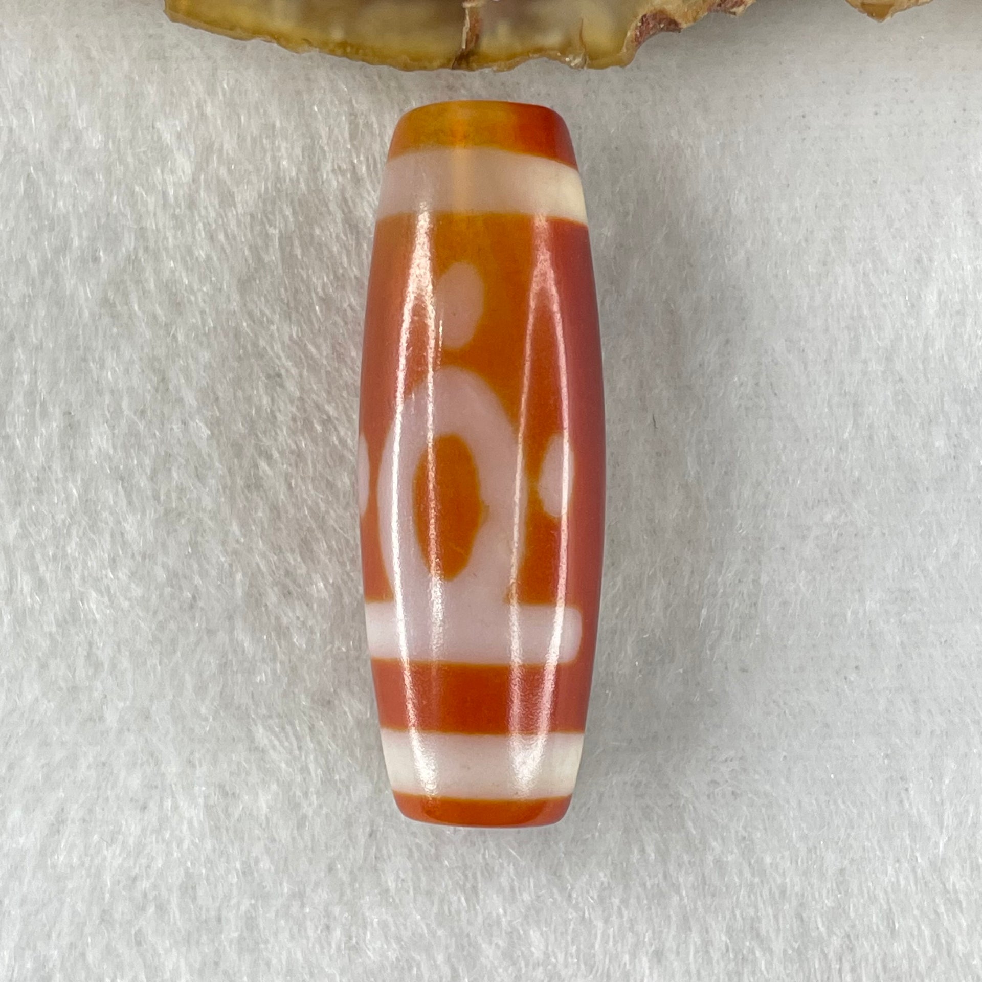 Natural Powerful Tibetan Old Oily Red White Agate One Eye Earth Element Dzi Bead Heavenly Master (Tian Zhu) 一眼土元素天珠 9.85g 37.5 by 13.0mm - Huangs Jadeite and Jewelry Pte Ltd