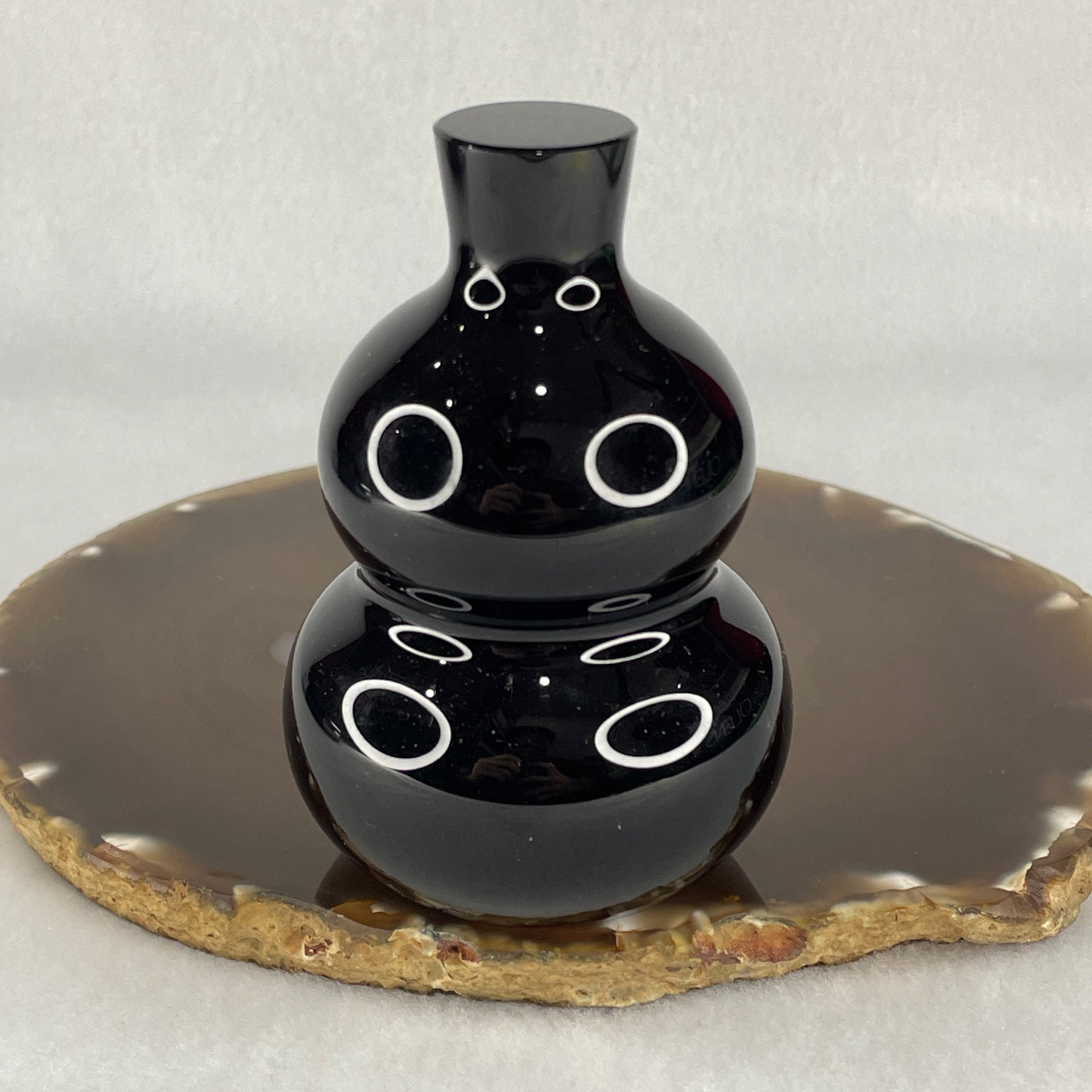 Natural Black Obsidian Hulu Display 301.75g 84.5 by 56.8mm - Huangs Jadeite and Jewelry Pte Ltd