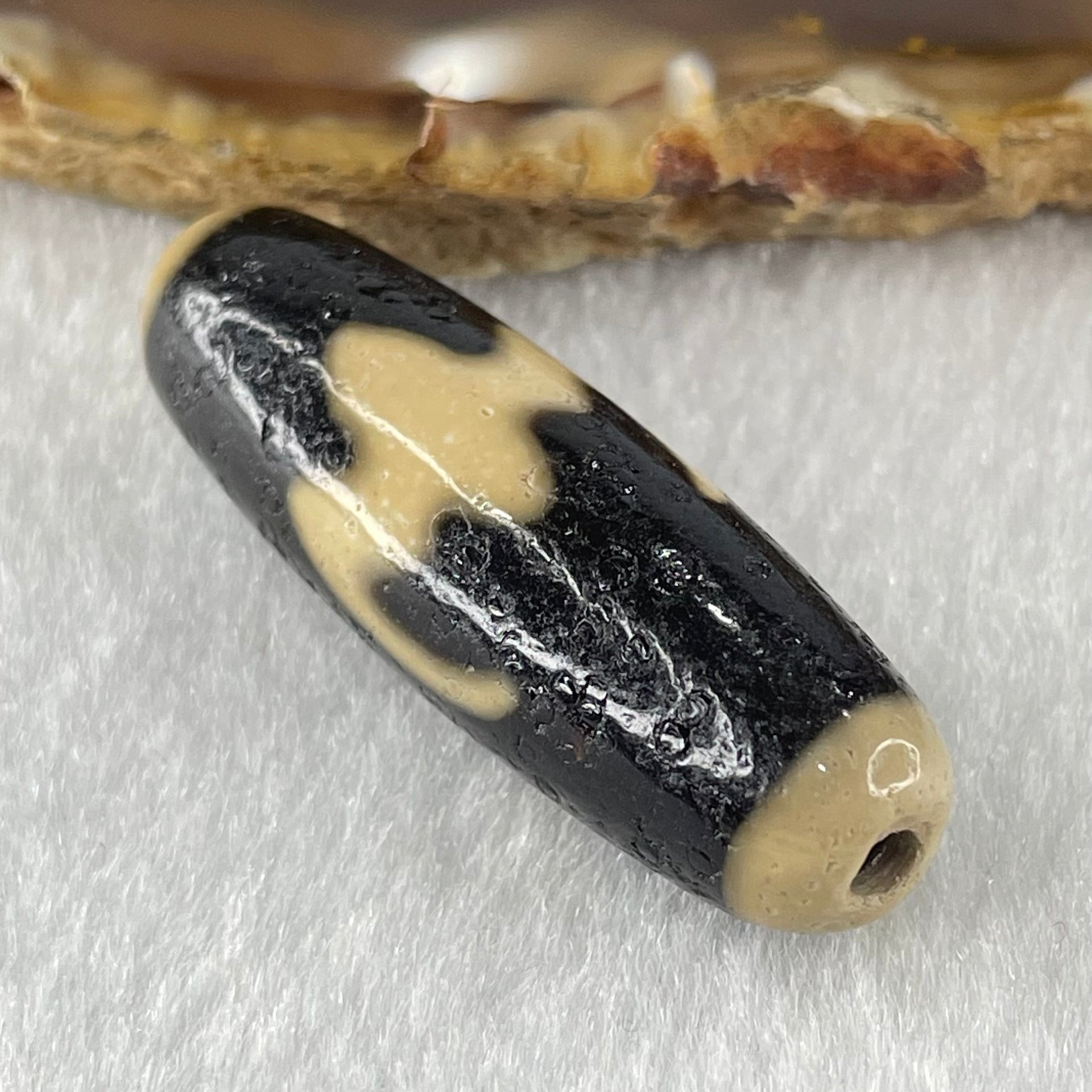 Natural Powerful Tibetan Old Oily Agate Bat with Insect or Happiness Fu Shou Dzi Bead Heavenly Master (Tian Zhu) 蝙蝠昆虫天珠 8.91g 38.1 by 12.3mm - Huangs Jadeite and Jewelry Pte Ltd