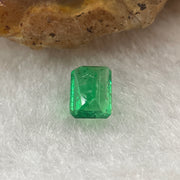 Natural Colombia Green Emerald (Beryl) Cut-Cornered Rectangular step cut 0.60ct 6.2 by 4.5 by 2.9mm - Huangs Jadeite and Jewelry Pte Ltd