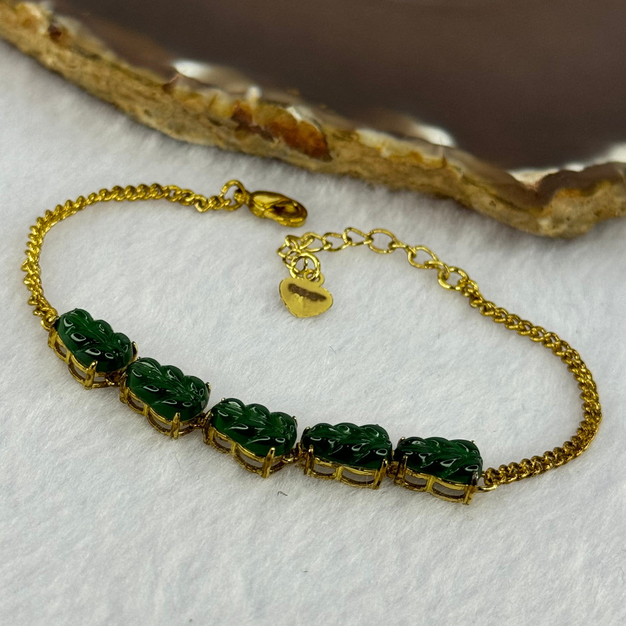 Type A Icy Dark Green Omphasite Jadeite Leaves in S925 Sliver Gold Color Necklace 4.51g 9.6 by 6.6 by 2.5mm 5pcs - Huangs Jadeite and Jewelry Pte Ltd