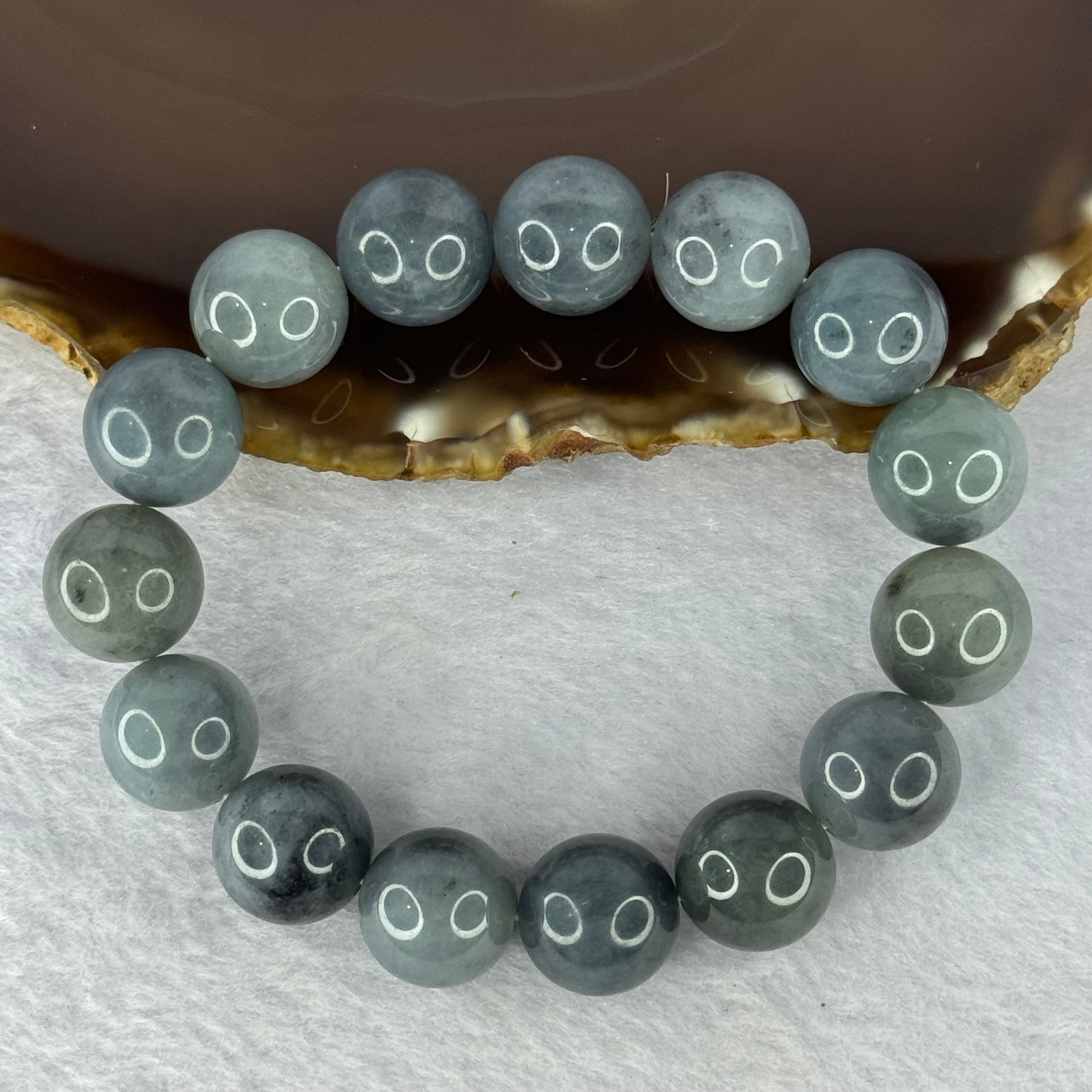 Type A Grey Wuji Green Jadeite Beads Bracelet 73.17g 18.5cm 14.2mm 15 Beads - Huangs Jadeite and Jewelry Pte Ltd