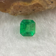 Natural Colombia Green Emerald (Beryl) Cut-Cornered Rectangular step cut 0.68ct 5.3 by 4.9 by 3.9mm - Huangs Jadeite and Jewelry Pte Ltd