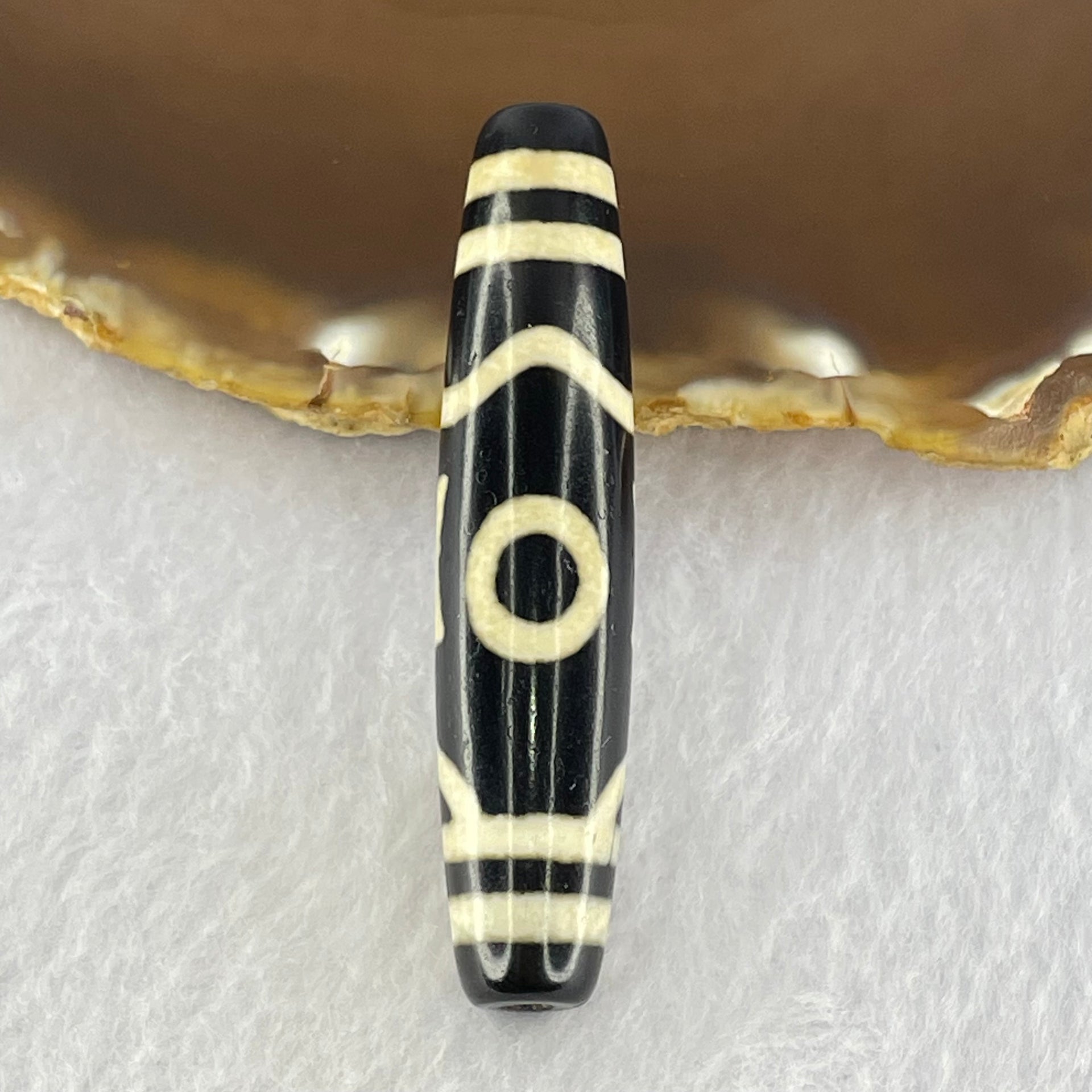 Natural Powerful Tibetan Old Oily Agate Sky Door Serenity 1 Eye Dzi Bead Heavenly Master (Tian Zhu) 一眼天诛 15.28g 59.3 by 12.9mm - Huangs Jadeite and Jewelry Pte Ltd