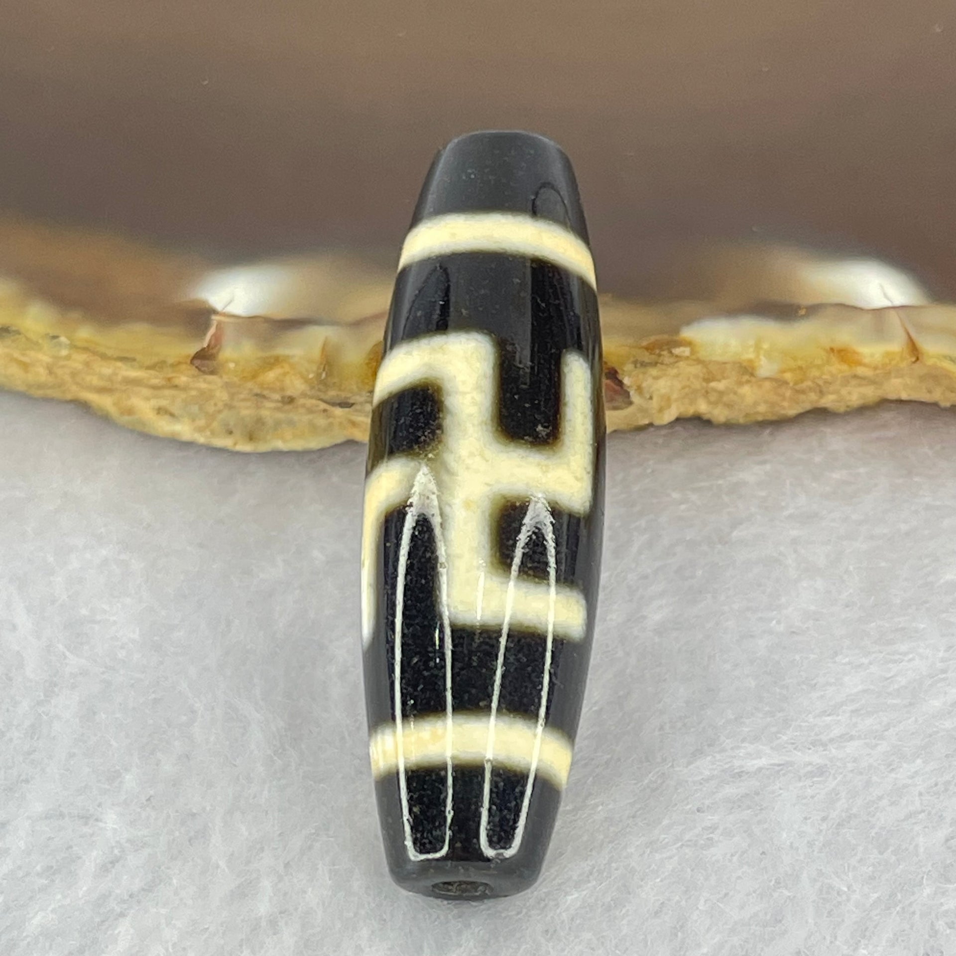 Natural Powerful Tibetan Old Oily Agate 1 Eye With Swastika Dzi Bead (Hotu Dzi) 7.43g 38.2 by 11.6mm - Huangs Jadeite and Jewelry Pte Ltd