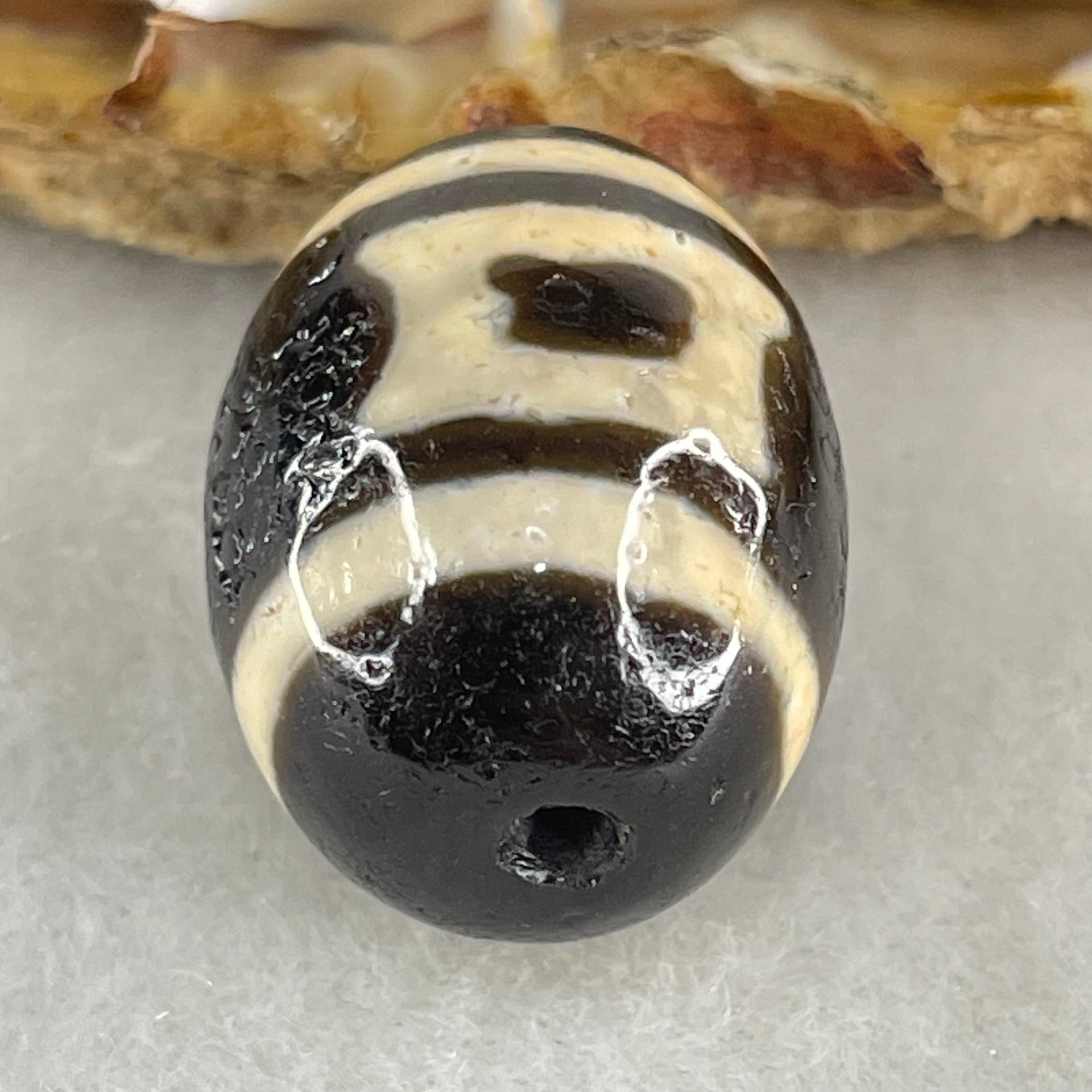 Natural Powerful Tibetan Old Oily Agate Sky Door Serenity 1 Eye Dzi Bead Heavenly Master (Tian Zhu) 一眼天诛 7.89g 20.6 by 16.4mm - Huangs Jadeite and Jewelry Pte Ltd