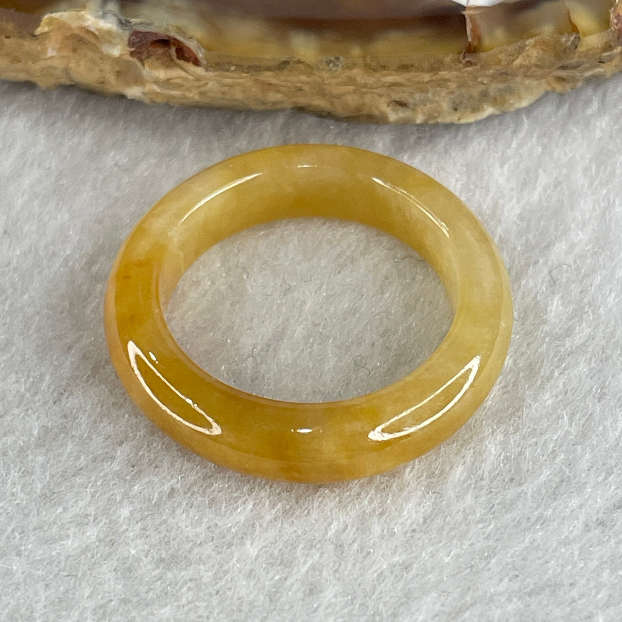 Natural Type A Yellowish Jadeite Ring 2.56g 4.7 by 3.5mm US 5.7 HK 12.4 (Internal Lines) - Huangs Jadeite and Jewelry Pte Ltd