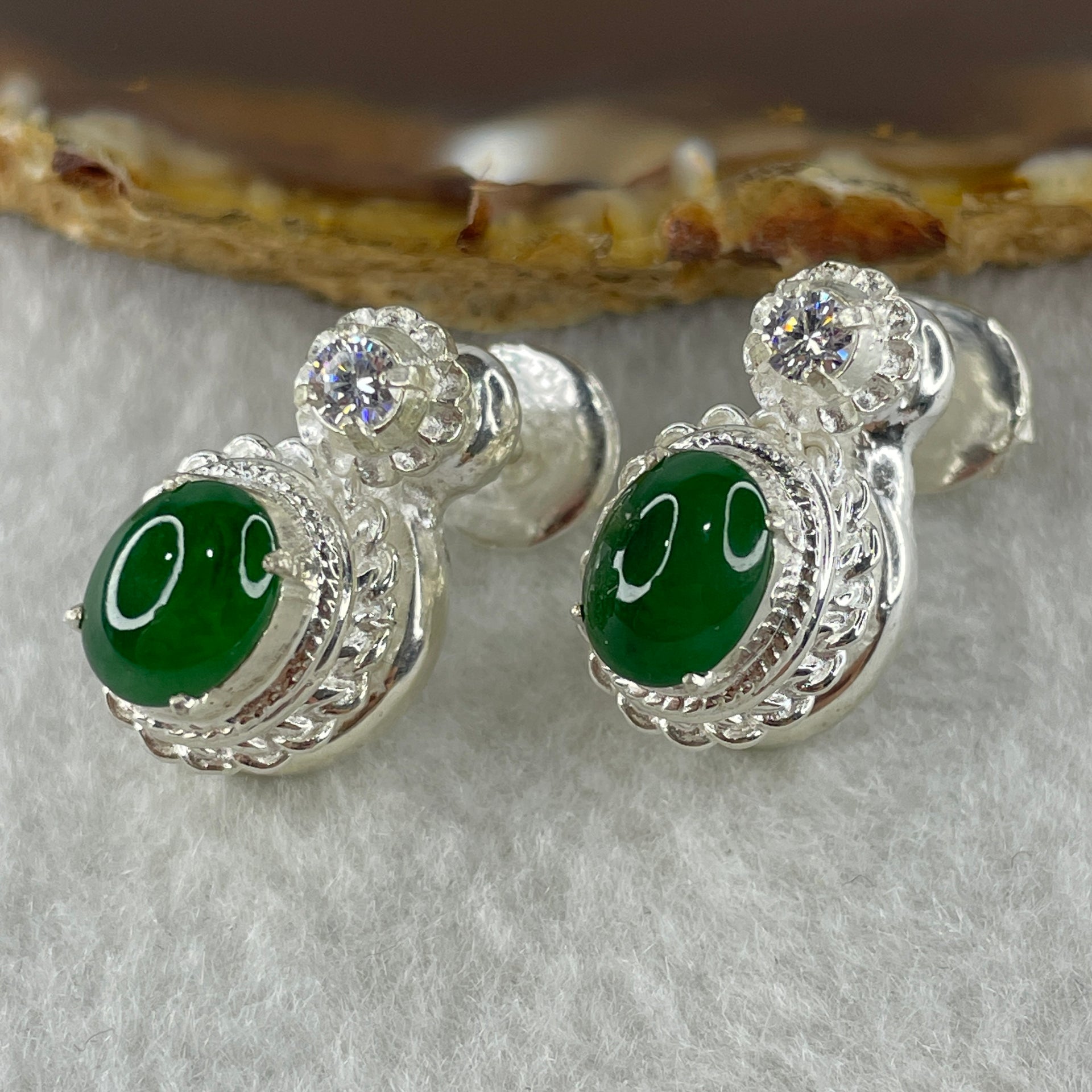 Type A Natural Full Old Mine Spicy Green Jadeite Cabochon 9.1 by 6.8 by 3.5mm Stone for Setting 20.59g (On Silver Earrings Mold) - Huangs Jadeite and Jewelry Pte Ltd