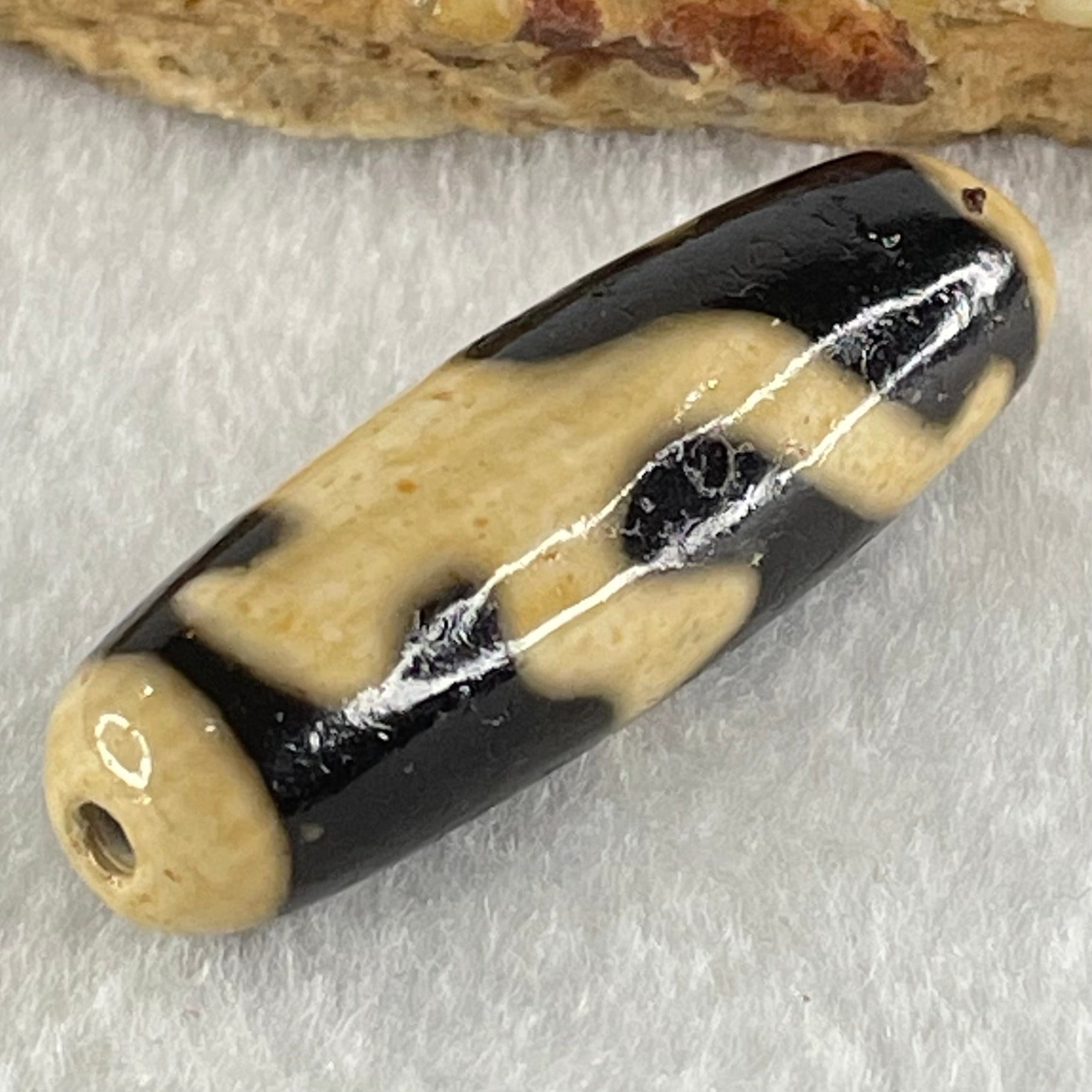 Natural Powerful Tibetan Old Oily Agate Zodiac Horse Dzi Bead Heavenly Master (Tian Zhu) 马天珠 8.44g 38.2 by 12.1mm - Huangs Jadeite and Jewelry Pte Ltd