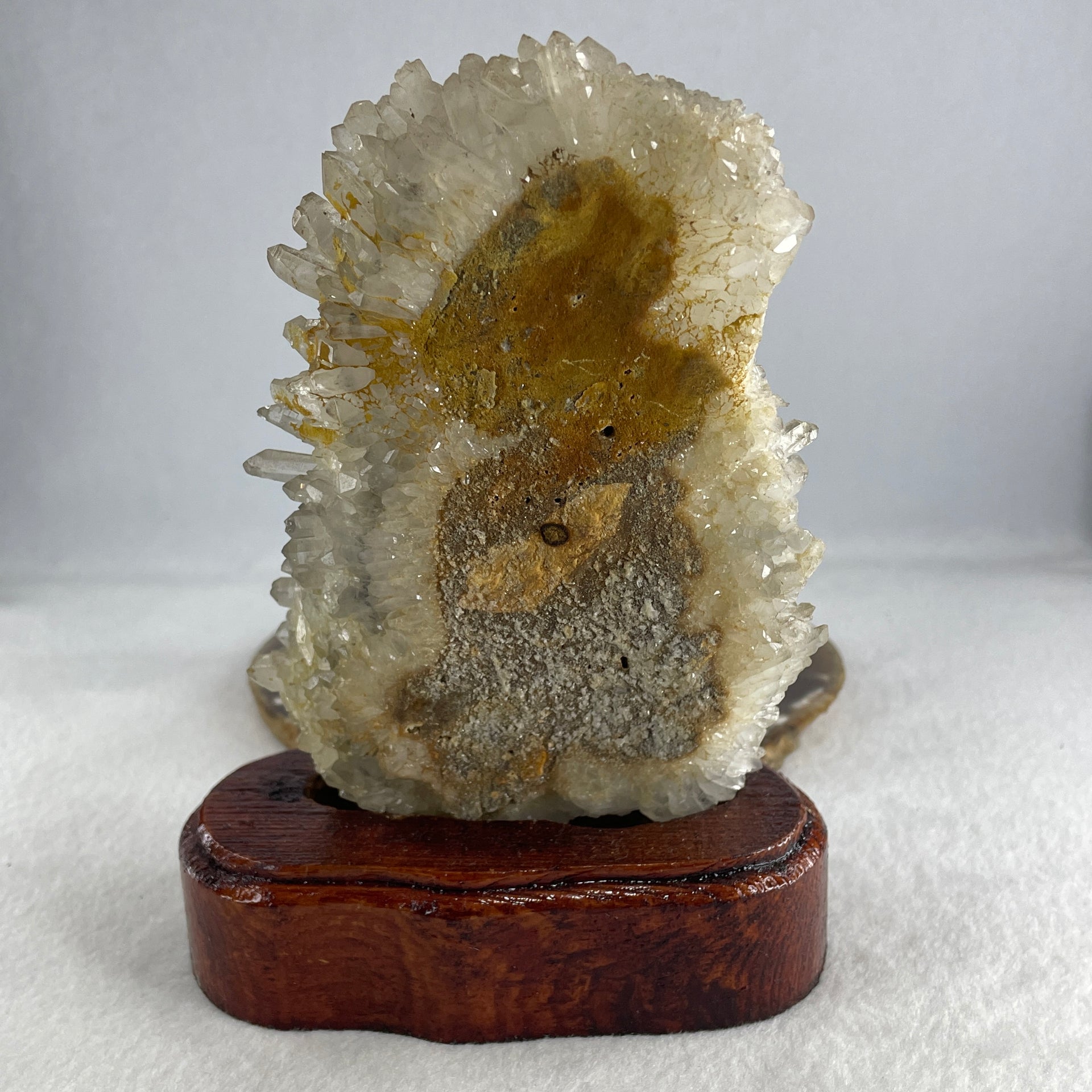Natural Clear Quartz Crystal Cluster Display with Wooden Stand 705.70g 119.0 by 66.5 by 160.0mm - Huangs Jadeite and Jewelry Pte Ltd