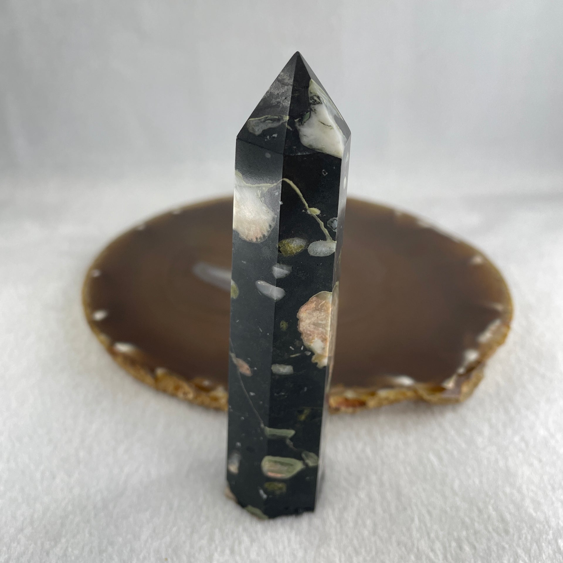 Natural Green Jasper Quartz Tower Display 121.93g 110.5 by 28.5 by 25.4mm - Huangs Jadeite and Jewelry Pte Ltd