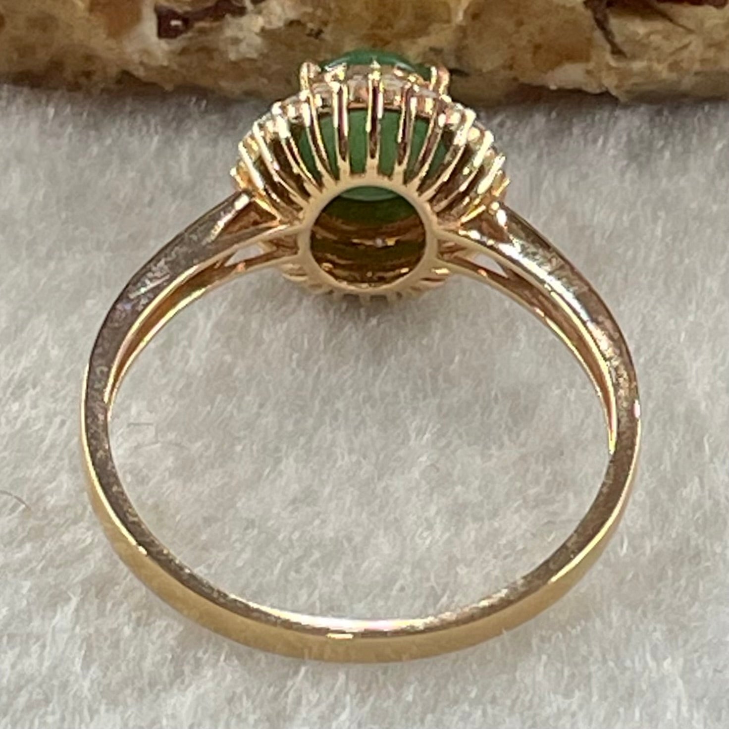 Type A Emerald Green Jadeite with Diamonds in 18K Rose Gold Ring 2.36g 7.5 by 6.0 by 3.5mm US6.8 HK15 - Huangs Jadeite and Jewelry Pte Ltd