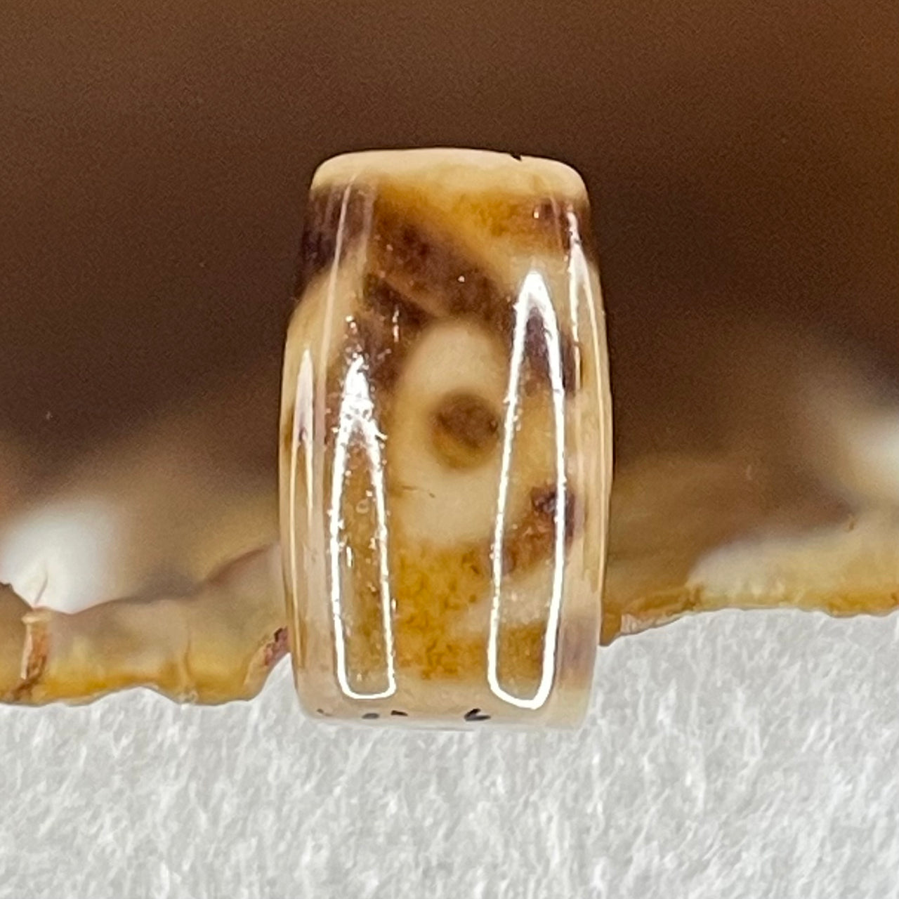 Natural Powerful Tibetan Old Oily Agate Patina Guiren Tairen Human Dzi Bead Totem Amulet Heavenly Master (Tian Zhu) 贵人天诛 4.73g 20.1 by 11.6mm - Huangs Jadeite and Jewelry Pte Ltd