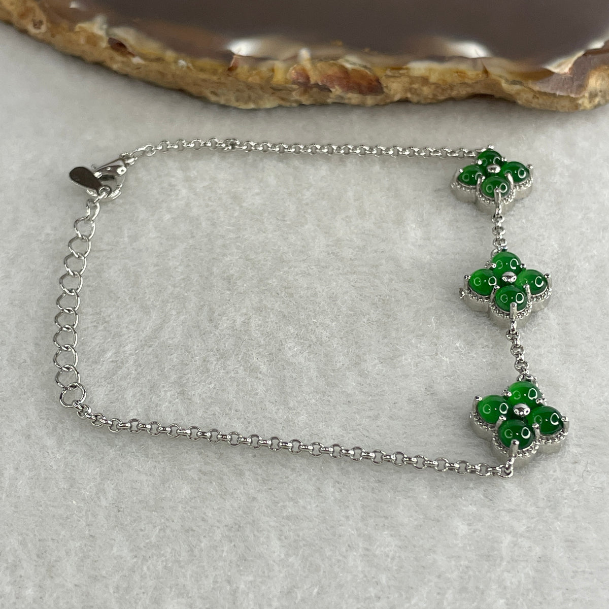 Natural Type A Omphacite Spicy Green Jadeite Cabochon 4-Leaf Clover in S925 Silver Bracelet | (4.34g | 15–18cm | 3.6 x 1.5mm x 12 Pcs | "Sì Yè Cǎo" Ultimate Good Luck Anchor, Feng Shui Prosperity Strand) - Huangs Jadeite and Jewelry Pte Ltd