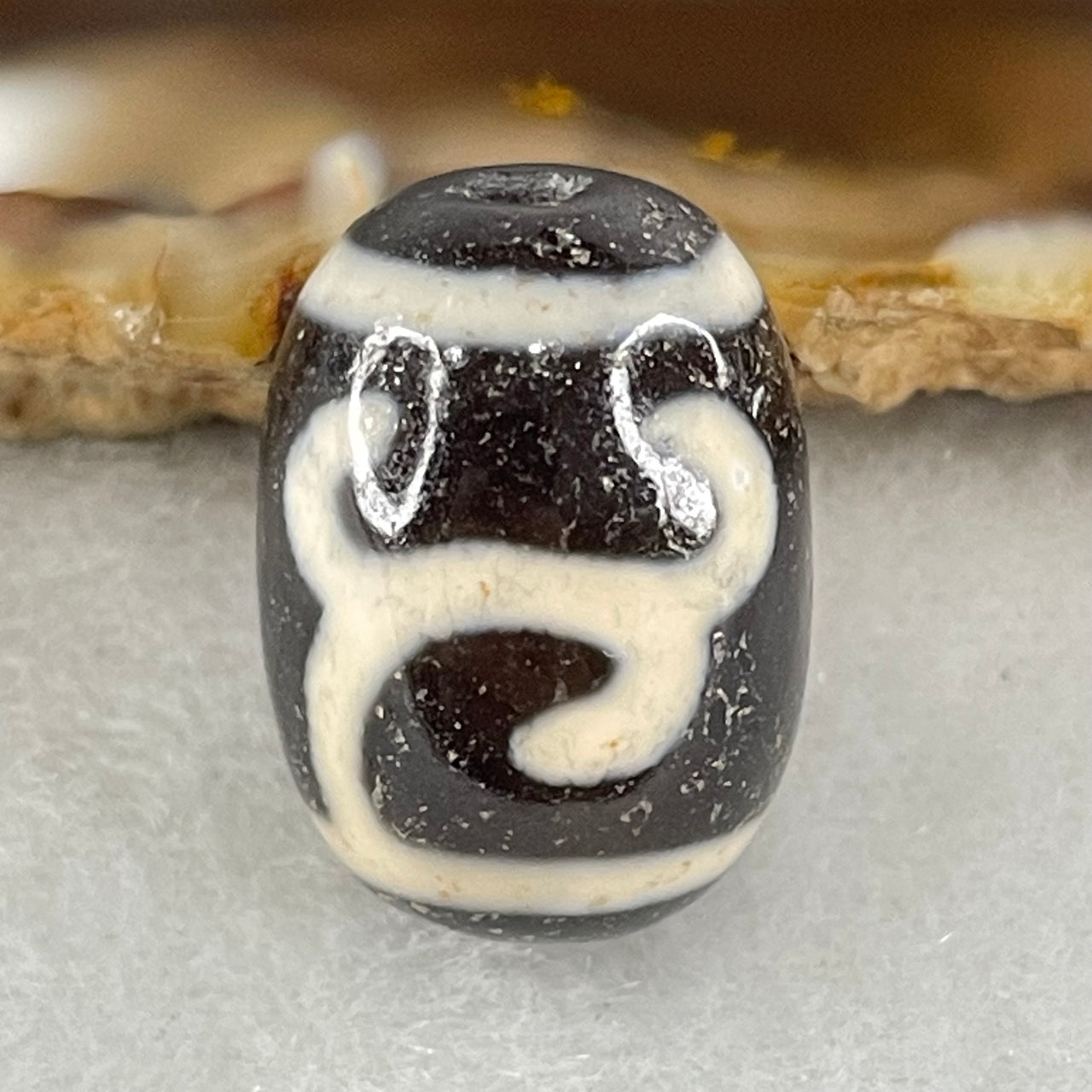 Natural Powerful Tibetan Old Oily Black White Agate Green Tara Dzi Bead Heavenly Master (Tian Zhu) 绿度母天珠 4.46g 17.8 by 12.9mm - Huangs Jadeite and Jewelry Pte Ltd
