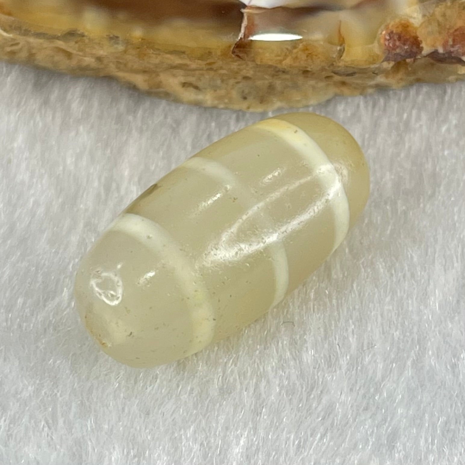 Natural Powerful Tibetan Old Oily Agate 3-Lines Dzi Bead Heavenly Master (Tian Zhu) 三行天诛 3.05g 20.3 by 10.2mm - Huangs Jadeite and Jewelry Pte Ltd