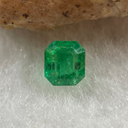 Natural Colombia Vivid Green Emerald (Beryl) Cut-Cornered Rectangular Step cut 0.47ct 4.6 by 4.2 by 3.3mm - Huangs Jadeite and Jewelry Pte Ltd