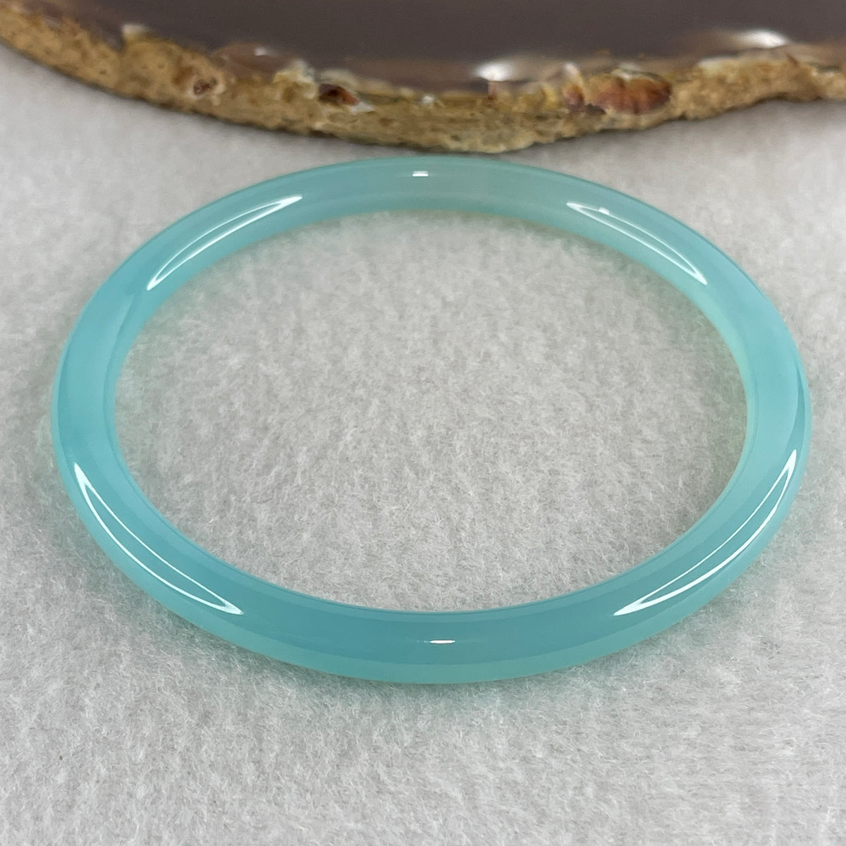 Natural Blue Chalcedony Agate Bangle | 61.2mm Inner Diameter (15.13g 5.6x6.0mm | Perfect Flawless Grade | Serenity, Eloquence & Calming Mind) - Huangs Jadeite and Jewelry Pte Ltd