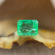 Natural Colombia Green Emerald (Beryl) Cut-Cornered Rectangular step cut 1.06ct 6.8 by 5.4 by 3.4mm - Huangs Jadeite and Jewelry Pte Ltd