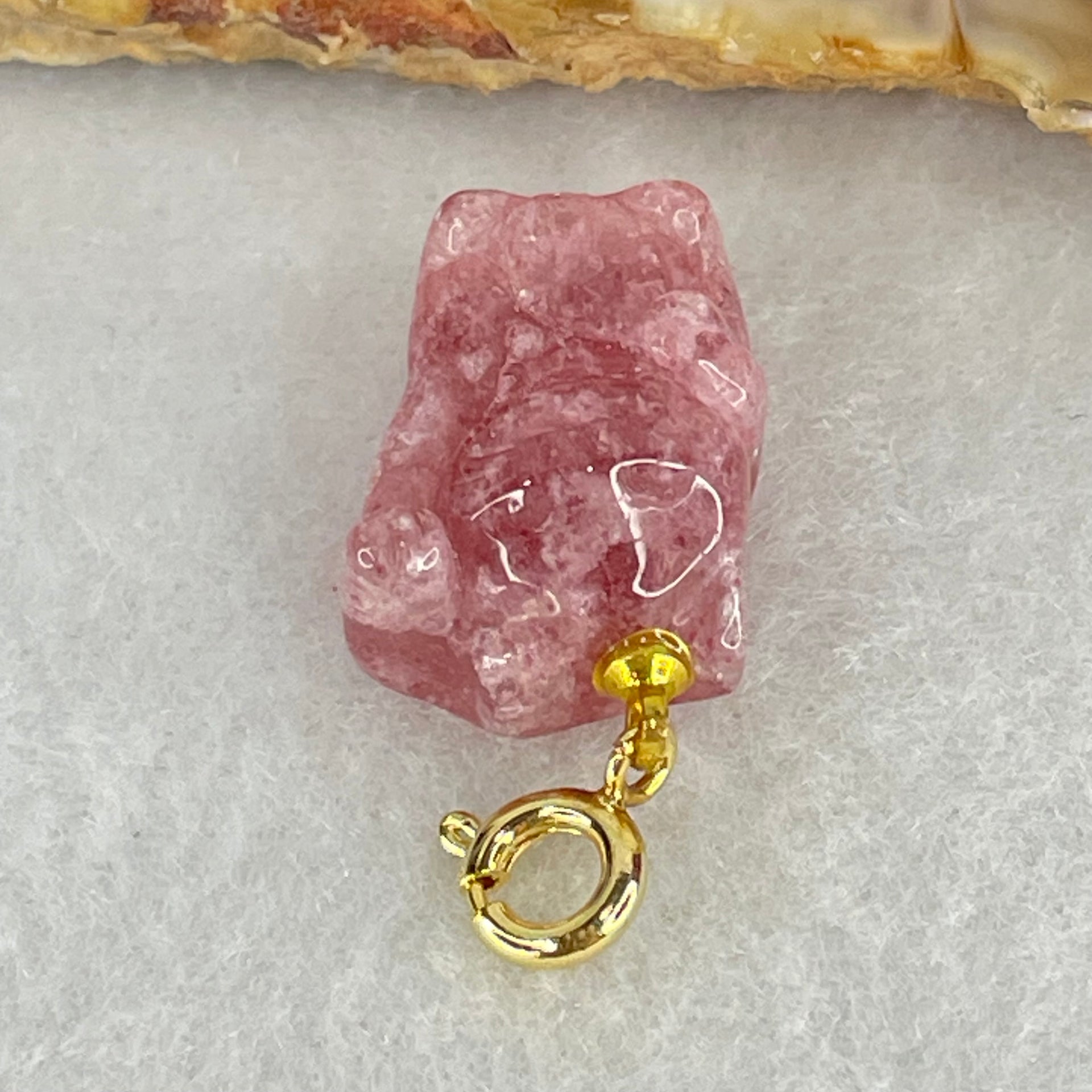 Natural Strawberry Quartz Fortune Cat Charm 3.76g 18.3 by 13.0 by 9.1mm - Huangs Jadeite and Jewelry Pte Ltd