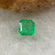 Natural Colombia Vivid Green Emerald (Beryl) Cut-Cornered Square Step cut 0.43ct 4.7 by 4.7  by 2.8mm - Huangs Jadeite and Jewelry Pte Ltd