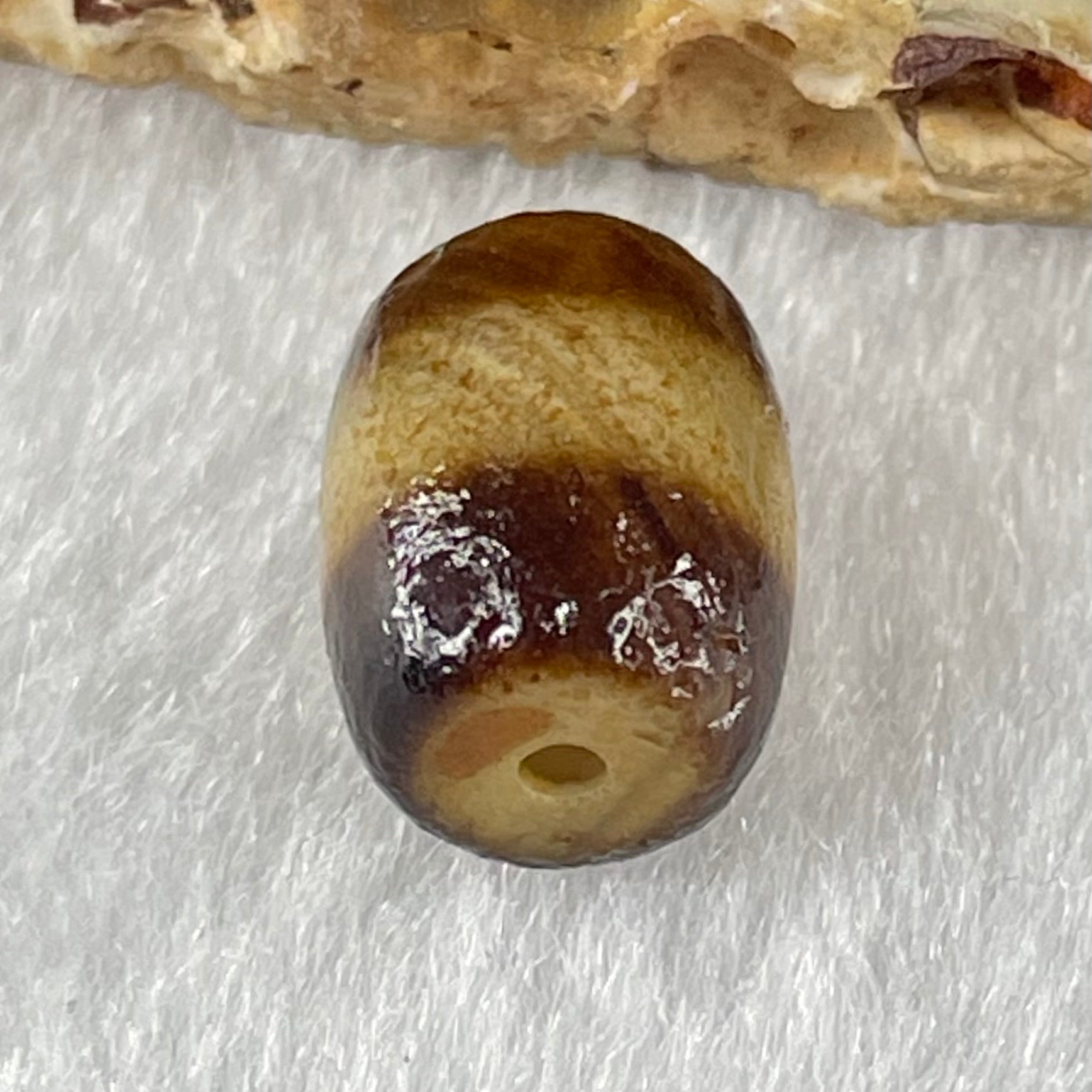 Natural Powerful Tibetan Old Oily Agate One Line Dzi Bead Heavenly Master (Tian Zhu) 1.46g 11.6 by 8.8mm - Huangs Jadeite and Jewelry Pte Ltd