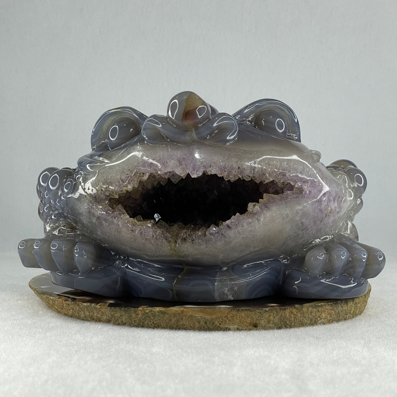 Natural Purpleish Wuji with White Agate with Amethyst 3 Legged Toast Display 1,382.4g 157.0 by 108.0 by 85.0mm - Huangs Jadeite and Jewelry Pte Ltd