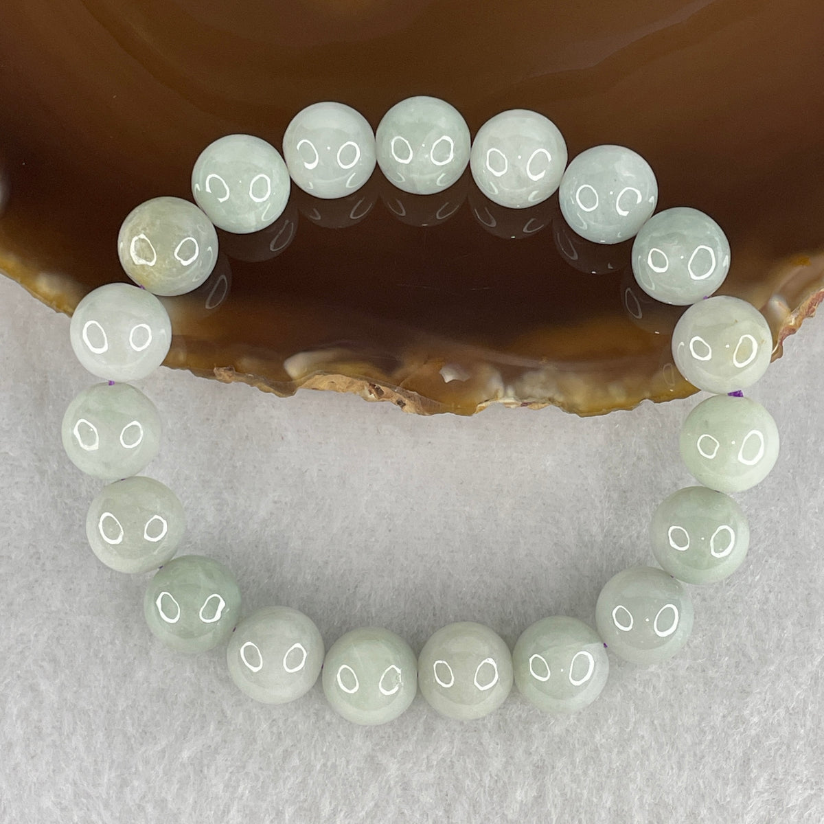 Natural Type A Light Green Jadeite Bead Bracelet | Untreated Light Mint Fei Cui Stretch Bracelet (32.43g | 15.5cm Wrist | 10.0mm | 19 Beads)