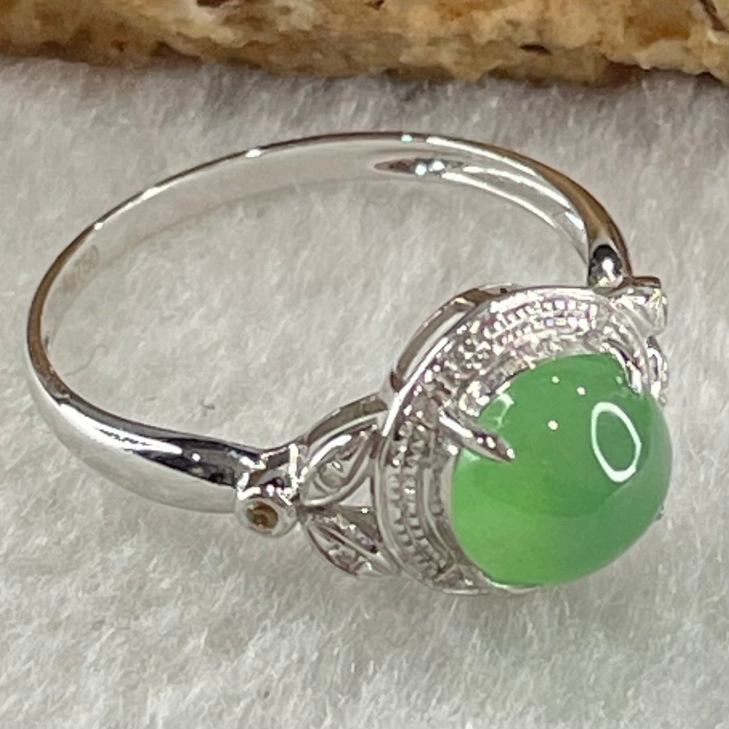 Type A Icy Light Intense Green Jadeite with Diamonds in 18K White Gold Ring 1.91g 7.3 by 4.0mm US6.7 HK14.8 - Huangs Jadeite and Jewelry Pte Ltd