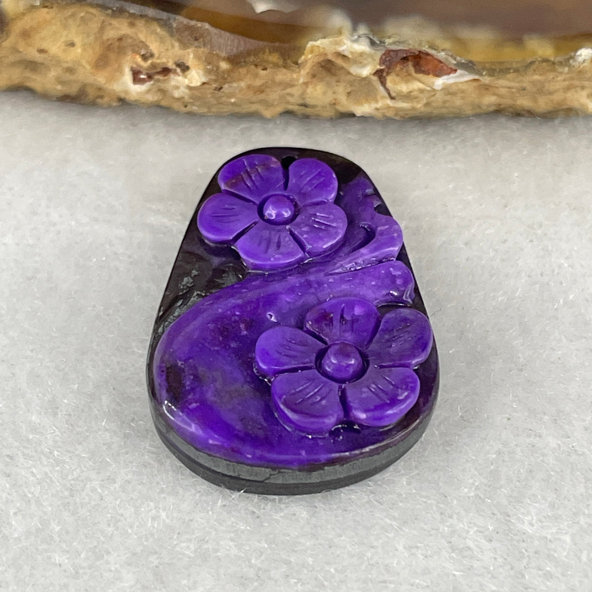 Very Good Grade Natural Sugilite Flowers Pendant | 26.2mm Royal Purple Blossom Amulet (5.59g | 26.2x17.4x5.8mm)