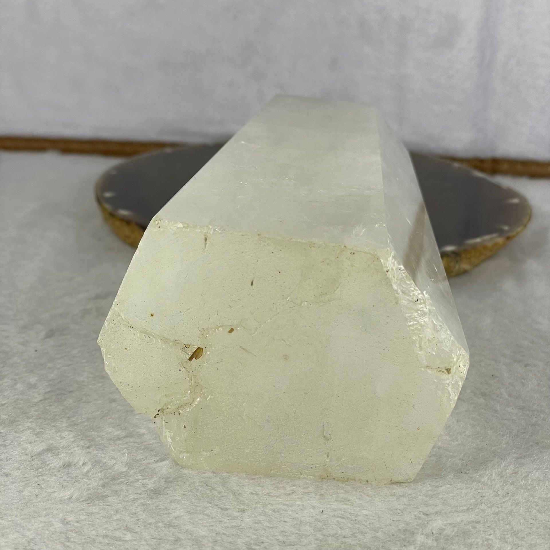 Natural Milky Quartz Tower Display 1,069.8g 180.0 by 77.0 by 52.2mm - Huangs Jadeite and Jewelry Pte Ltd