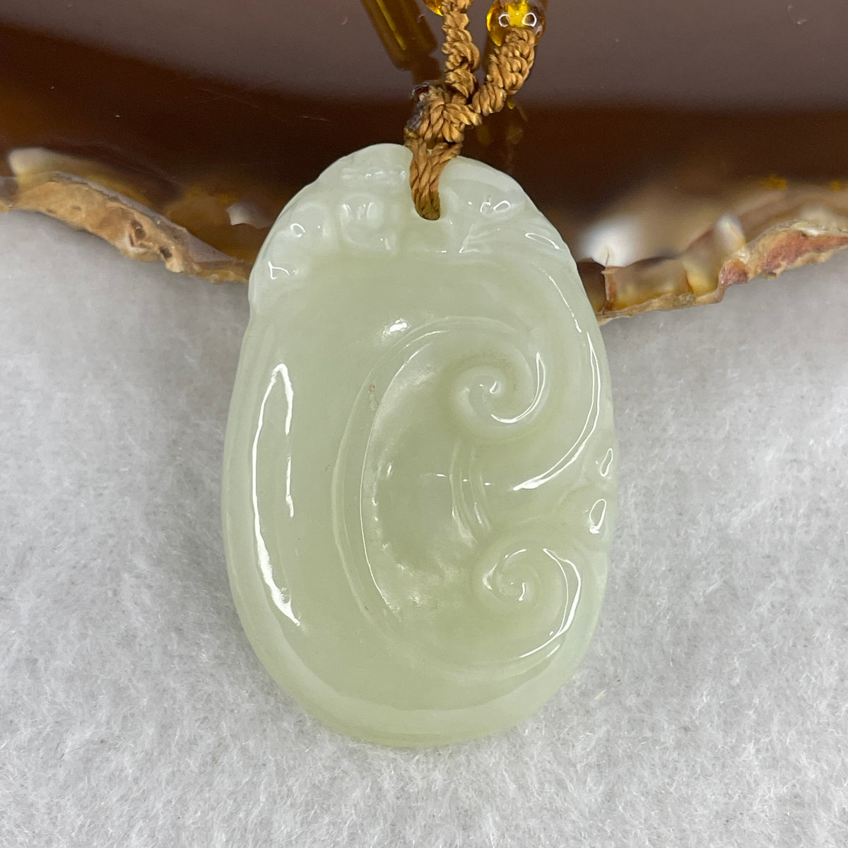 Natural White Nephrite Ruyi Pendant with Pebble Beads Necklace | 56cm Length with 31 Beads 4.0mm (26.50g | 41.3x27.1x7.2mm Pendant | Crown & Heart Chakra Harmony, "As You Wish" Success & Pure Earth Serenity Shield)