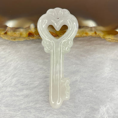 Type A Lavender Green Jadeite Key 4.49g 16.2 by 39.5 by 5.6mm - Huangs Jadeite and Jewelry Pte Ltd