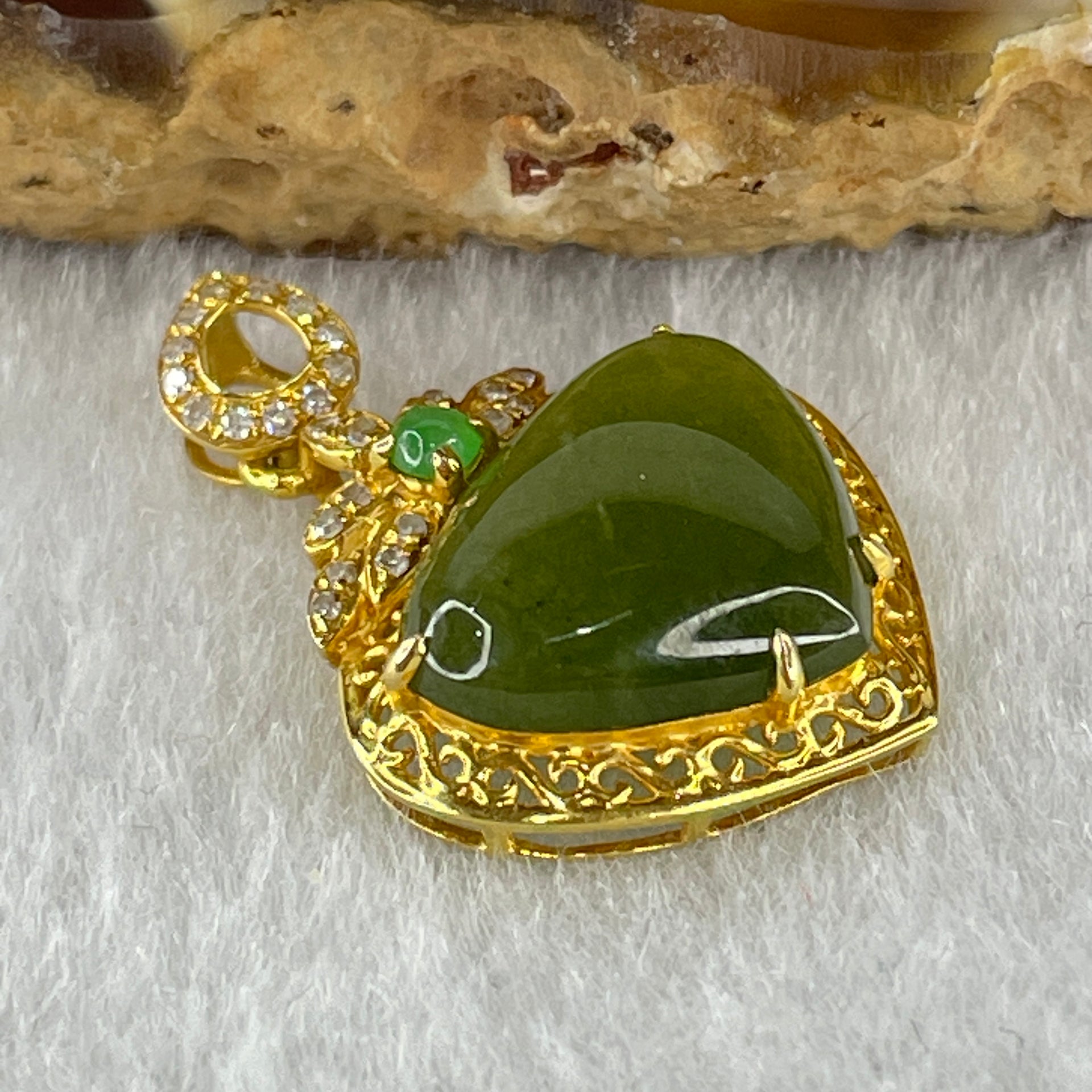 Type A Natural Icy Green Jadeite Heart Shape in 18K 750 Yellow Gold and Diamonds Clasp Pendant 1.83g 10.5 by 13.0 by 3.0mm - Huangs Jadeite and Jewelry Pte Ltd