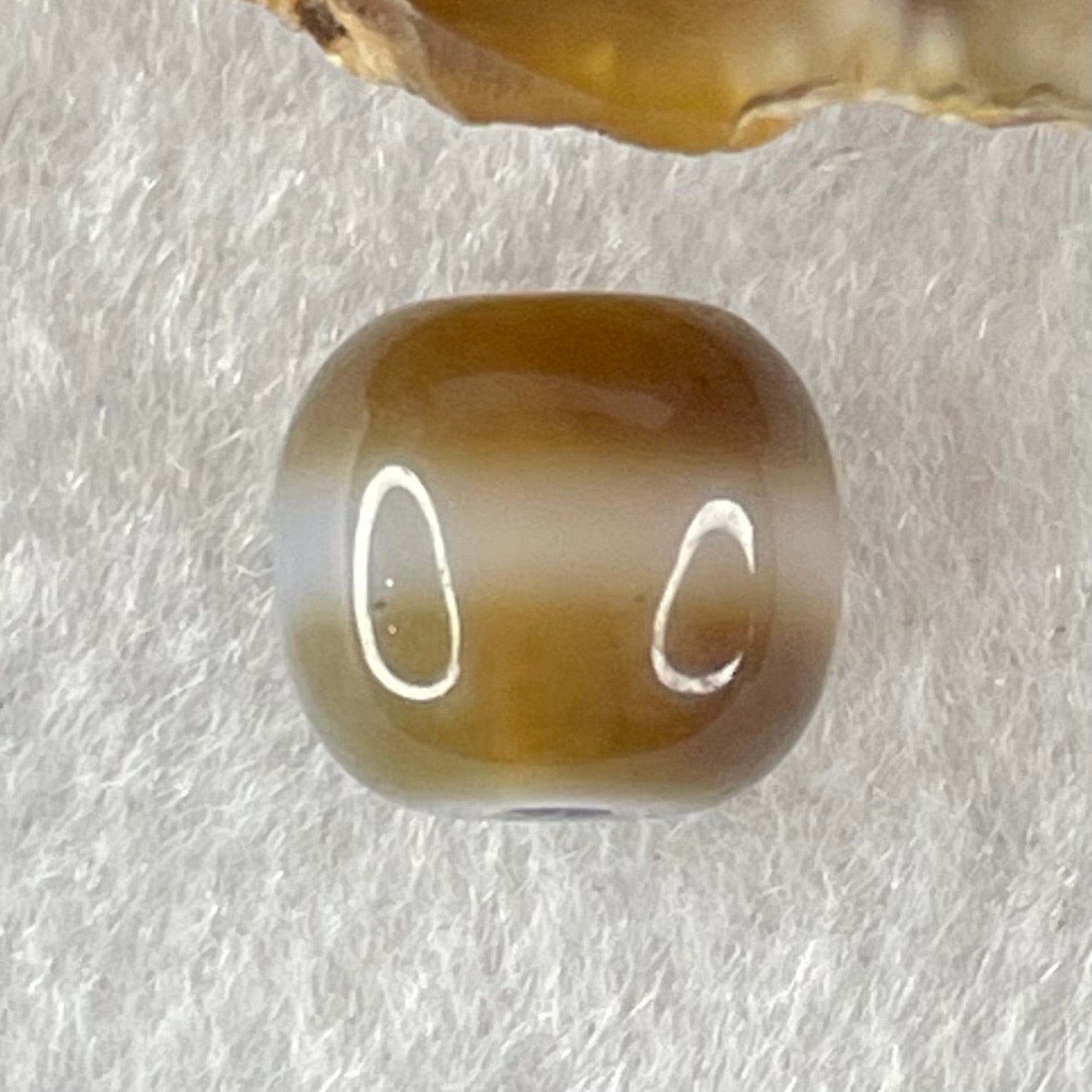 Natural Powerful Tibetan Old Oily Agate 1 Line Dzi Bead Heavenly Master (Tian Zhu) 1.87g 9.8 by 10.9mm - Huangs Jadeite and Jewelry Pte Ltd
