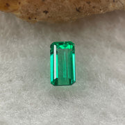 Natural Colombia Vivid Green Emerald (Beryl) Cut-Cornered Rectangular Step cut 0.40ct 5.8 by 3.1 by 2.5mm - Huangs Jadeite and Jewelry Pte Ltd