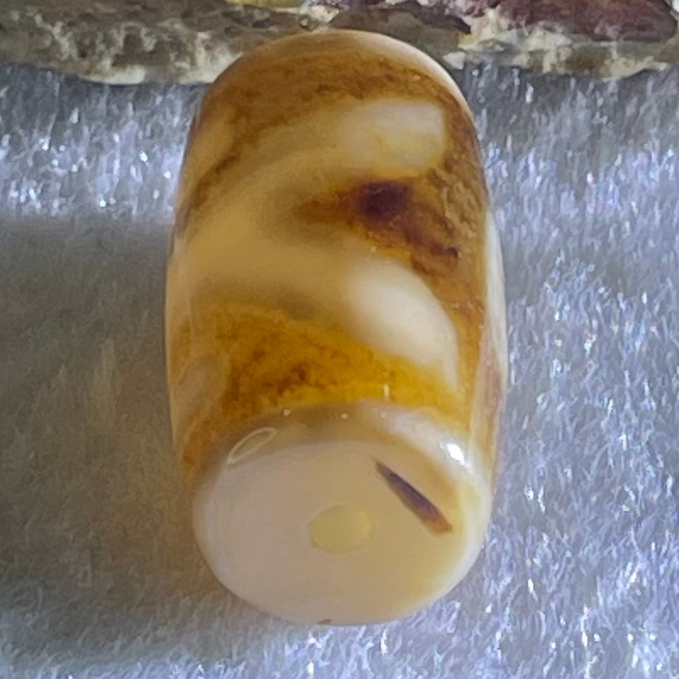 Natural Powerful Tibetan Old Oily Agate Patina Guiren Tairen Human Dzi Bead Totem Amulet Heavenly Master (Tian Zhu) 贵人天诛 4.82g 20.1 by 11.7mm - Huangs Jadeite and Jewelry Pte Ltd