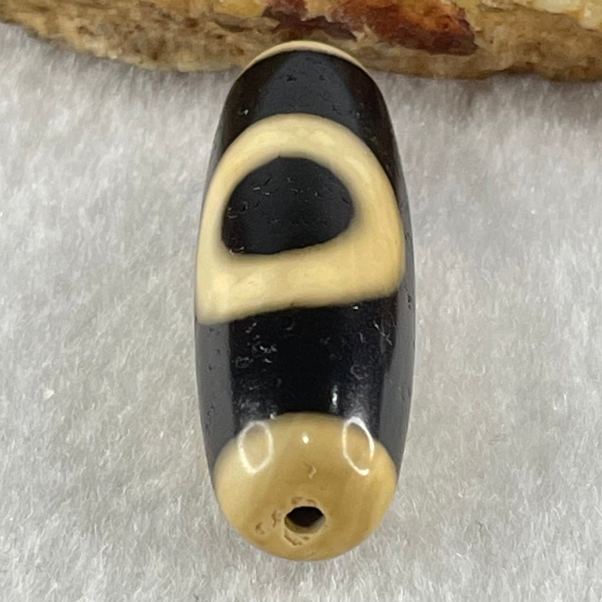 Natural Powerful Tibetan Old Oily Agate One Eye Fire Sign Dzi Bead Heavenly Master (Tian Zhu) 一眼火天珠 9.71g 38.1 by 12.7mm - Huangs Jadeite and Jewelry Pte Ltd