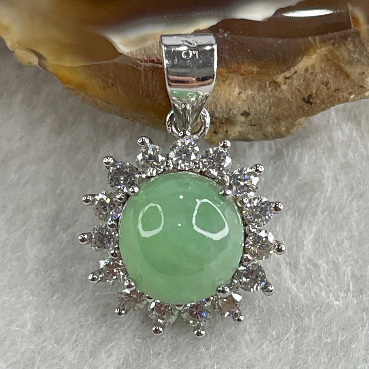 Type A Green Jadeite Pendant with Cubic Zirconia in S925 Sliver 1.89g 7.6 by 5.0mm